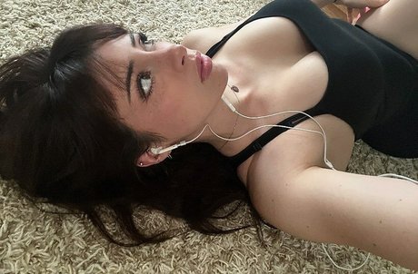 Littlelivbug estrella porno bonita foto