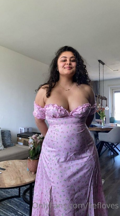 Liefloves modelo sexual fotos