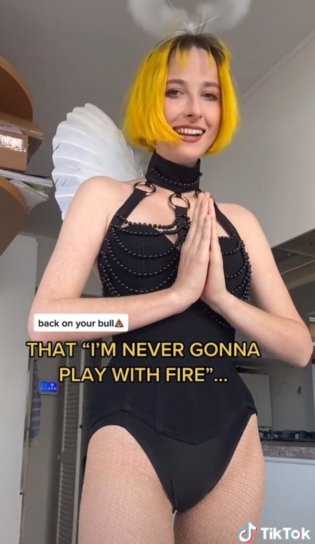 Tessa Violet linda estrella imágenes