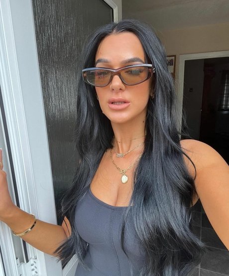 Louise Reid actriz exclusiva galerías