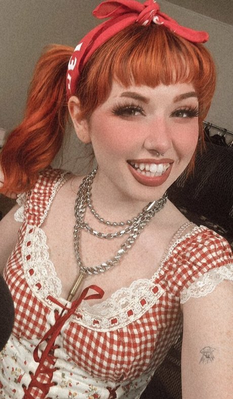 NotSaige modelo hermosa galería