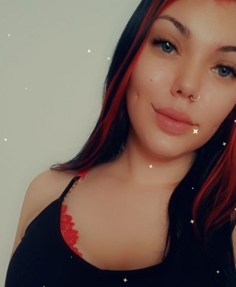 Peachy Baby modelo sexual fotos