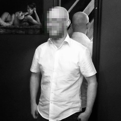 Bearded Buddha estrella perfecta archivo