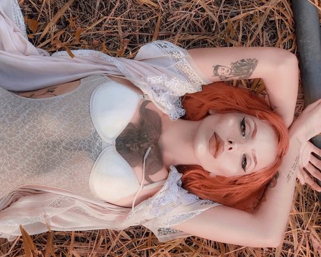 Maya Devy actriz sexual imágenes