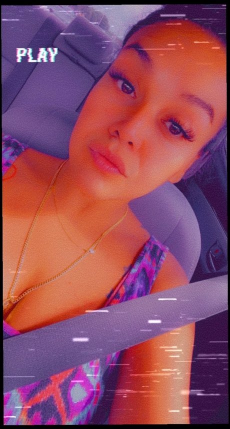 Mella actriz de desnudos imágenes