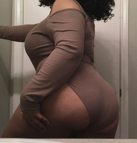 Beige Bunny_ modelo mejor foto