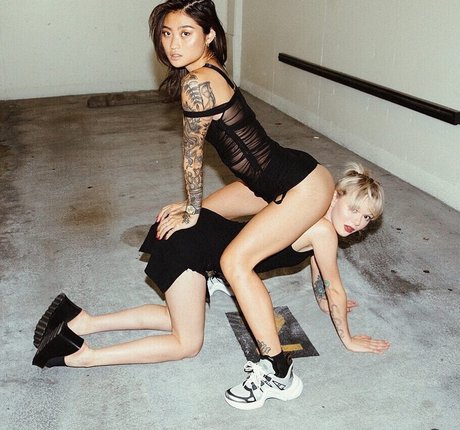 Mae Col actriz exclusiva galerías