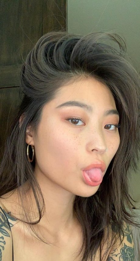 Mae Col xxx estrella porno foto