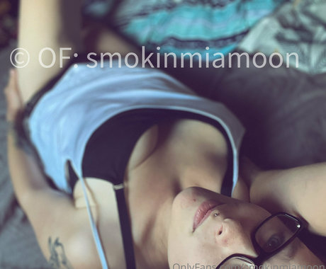 smokinmiamoon modelo de alta calidad galería