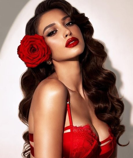 Celine Farach estrella bonita galería