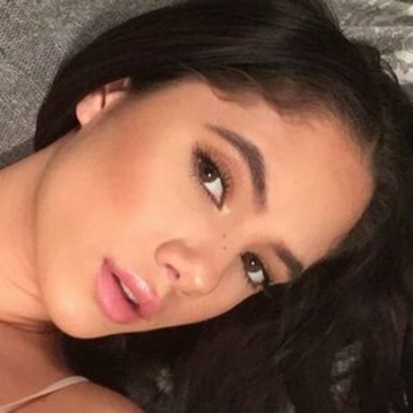 Saoirse Alicia Behzadi estrella xxx fotos