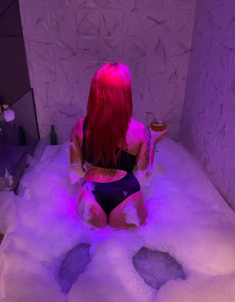 NathFox actriz libre imágenes