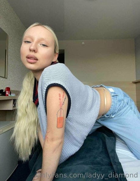 ladyy diamond buena actriz galería