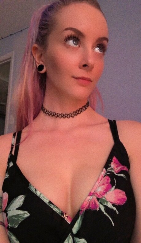 kinkynyrafree actriz adulta galerías