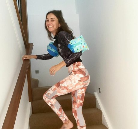 Amy Shark estrella porno sexy imagen