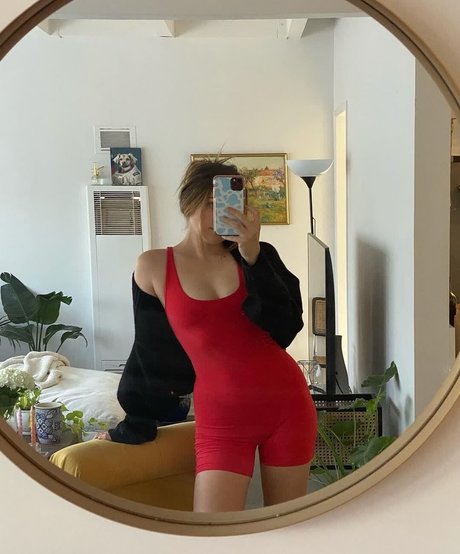 Madeleine Byrne arte estrella porno imagen