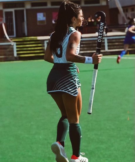 Delfi Granatto arte estelar archivo