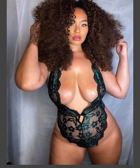 sirensaysseduce arte estrella porno galerías