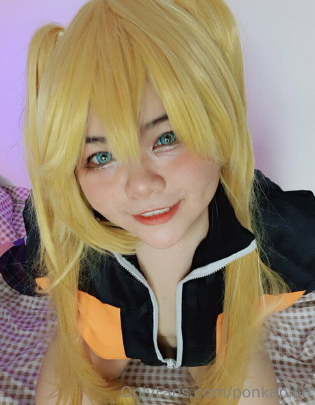 ponkapion actriz atractiva galería