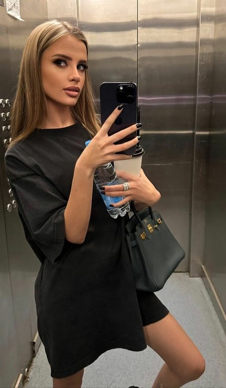 milf sexy onlyfans caliente fotos