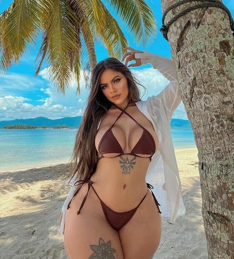 Grace Bon estrella libre imágenes