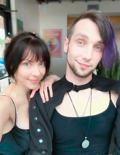 ninareifree estrella caliente imagen