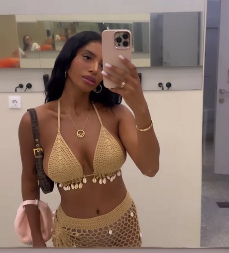 Dubai Escort buena actriz imagen