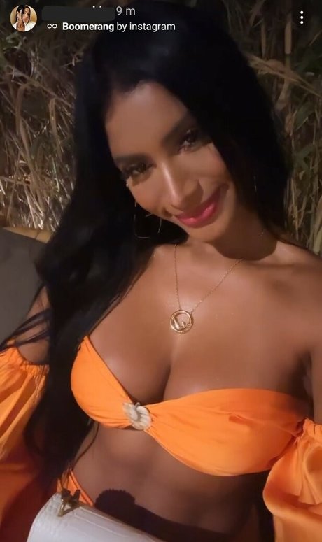 Dubai Escort estrella caliente fotos