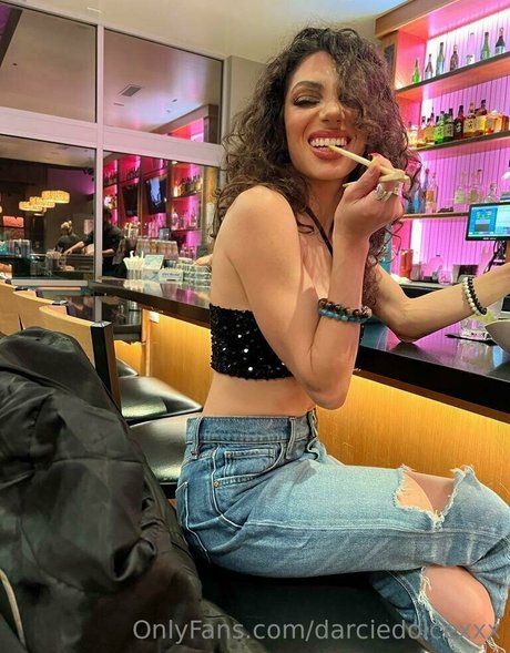 darciedolcexxx modelo adulto imágenes