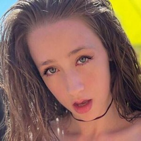 ofchloerose estrella porno xxx imágenes