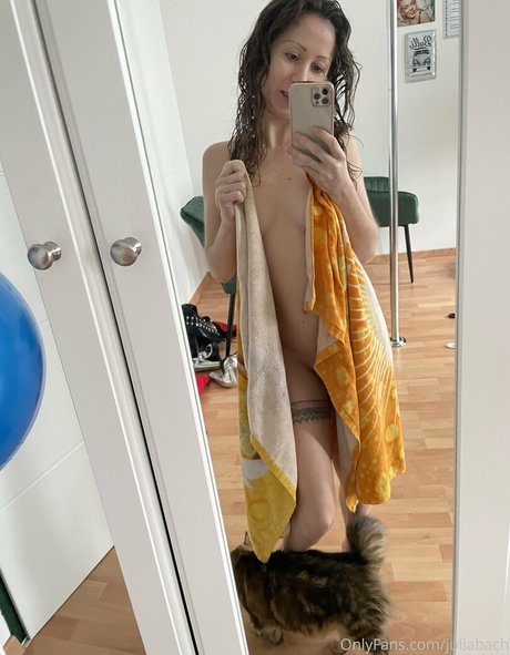 juliabach offi mejor estrella porno archivo