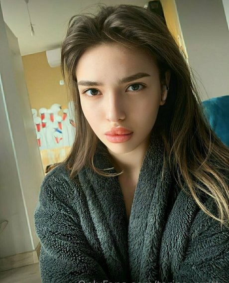 tarina pretty actriz caliente galería