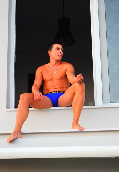 alexandrosr actriz porno imágenes