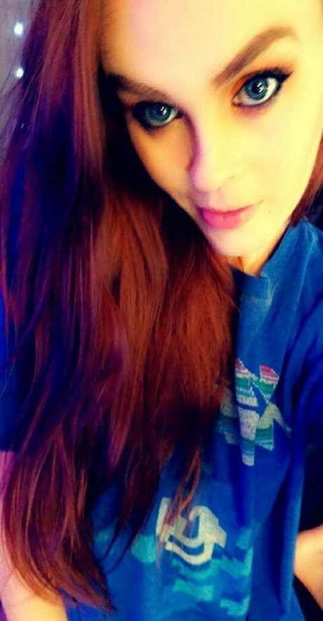 missemberskye estrella adulta fotos