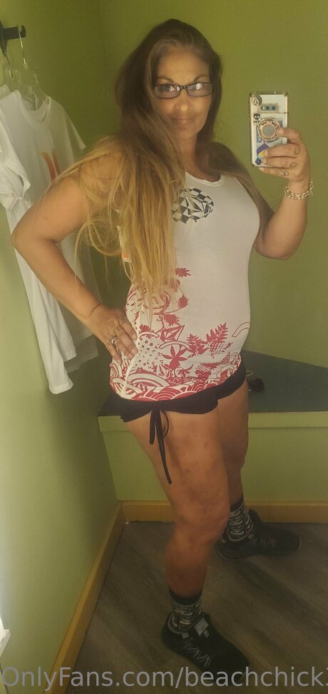 Beach Chick 321 estrella caliente archivo