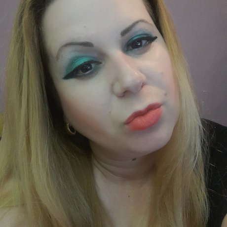 Mihaela Gabriela estrella porno sexy galería