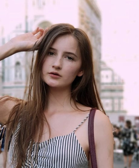 Mila Kate hermosa estrella imágenes