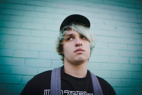 Elias Cole modelo hermosa foto