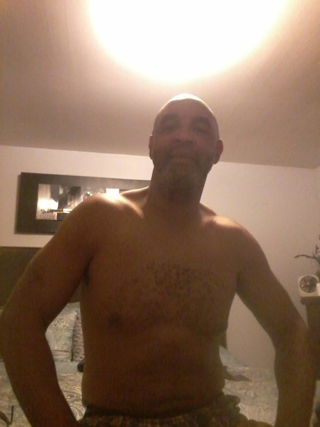 Thegr8one modelo desnuda galerías