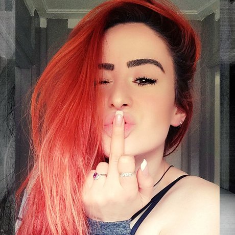 Mistress Inni s Foot Place sexo estrella porno foto