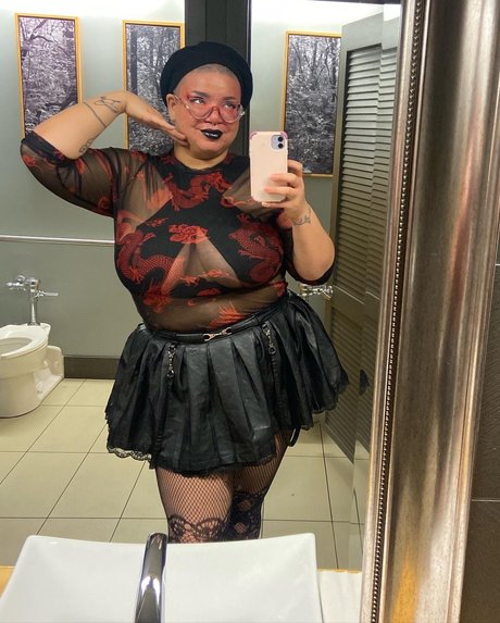 Mari Belle actriz de alta definición fotos