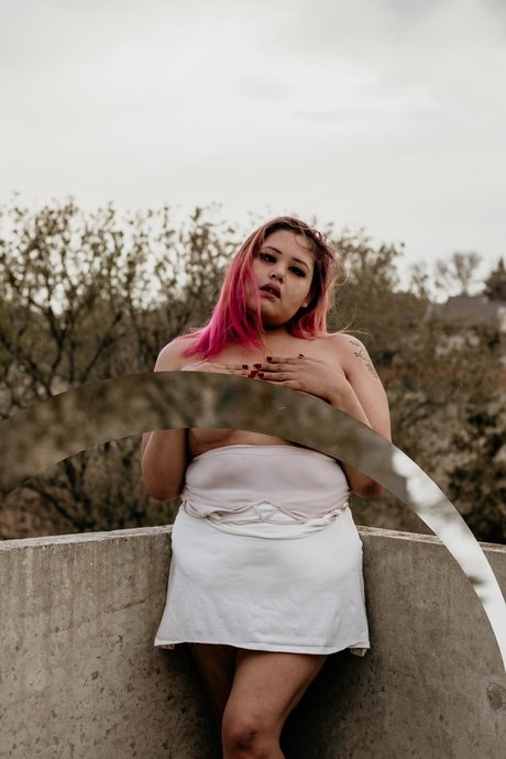 MonicaDayna estrella porno desnuda galería