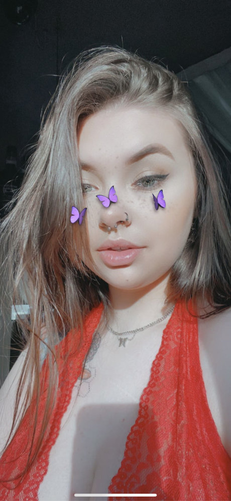 mossy actriz desnuda imágenes