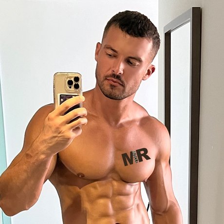 Mr Muscle estrella porno adulto imágenes