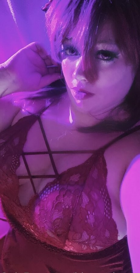 himeonisama hermosa modelo foto