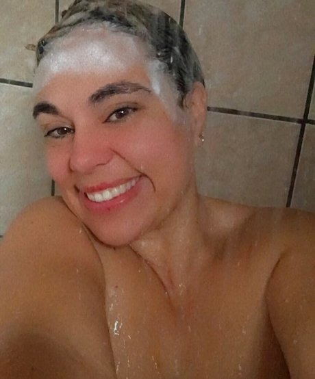 Denise Butterfly actriz atractiva recopilación