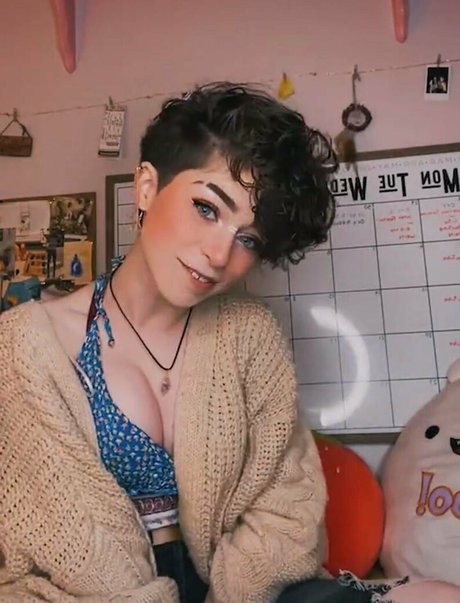 graceful addison bonita estrella archivo