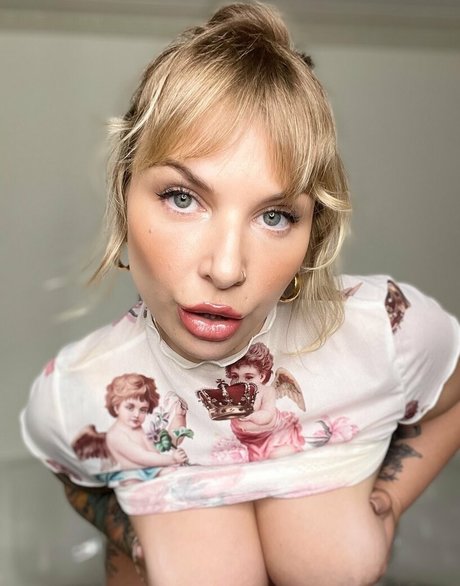 itsivylebelle estrella porno hd archivo