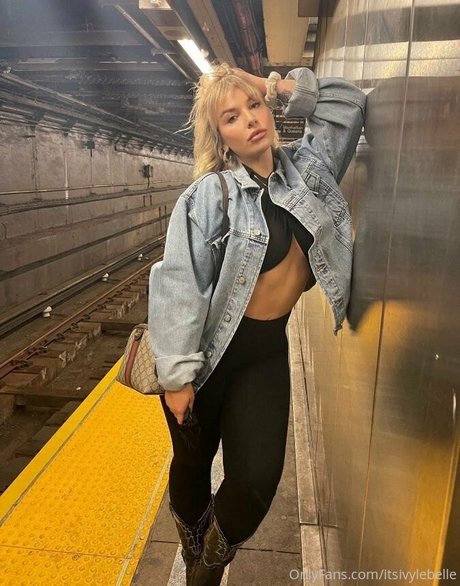 itsivylebelle estrella atractiva galerías