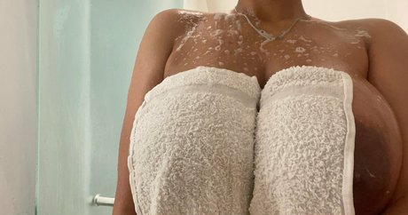 tgodddess actriz galerías